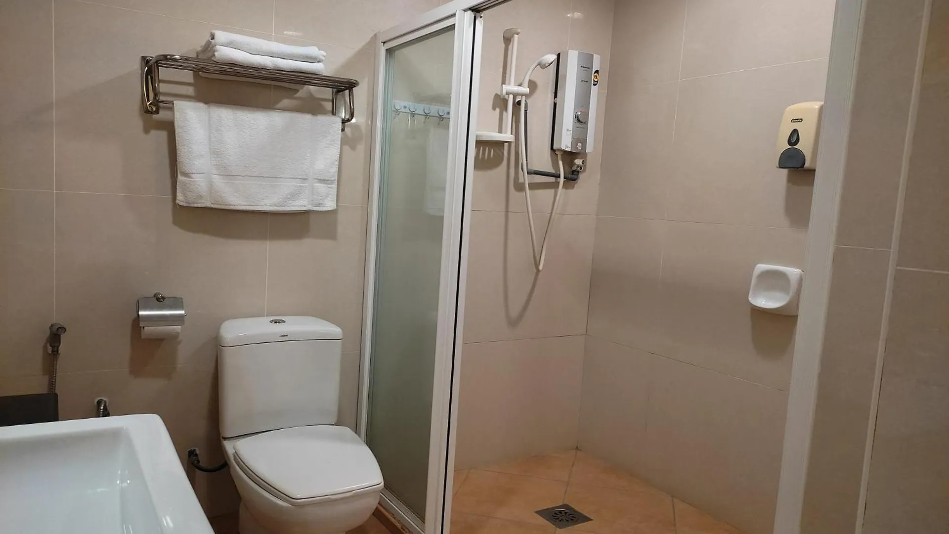 Hotel D'New 1 Kk Sabah Donggongon